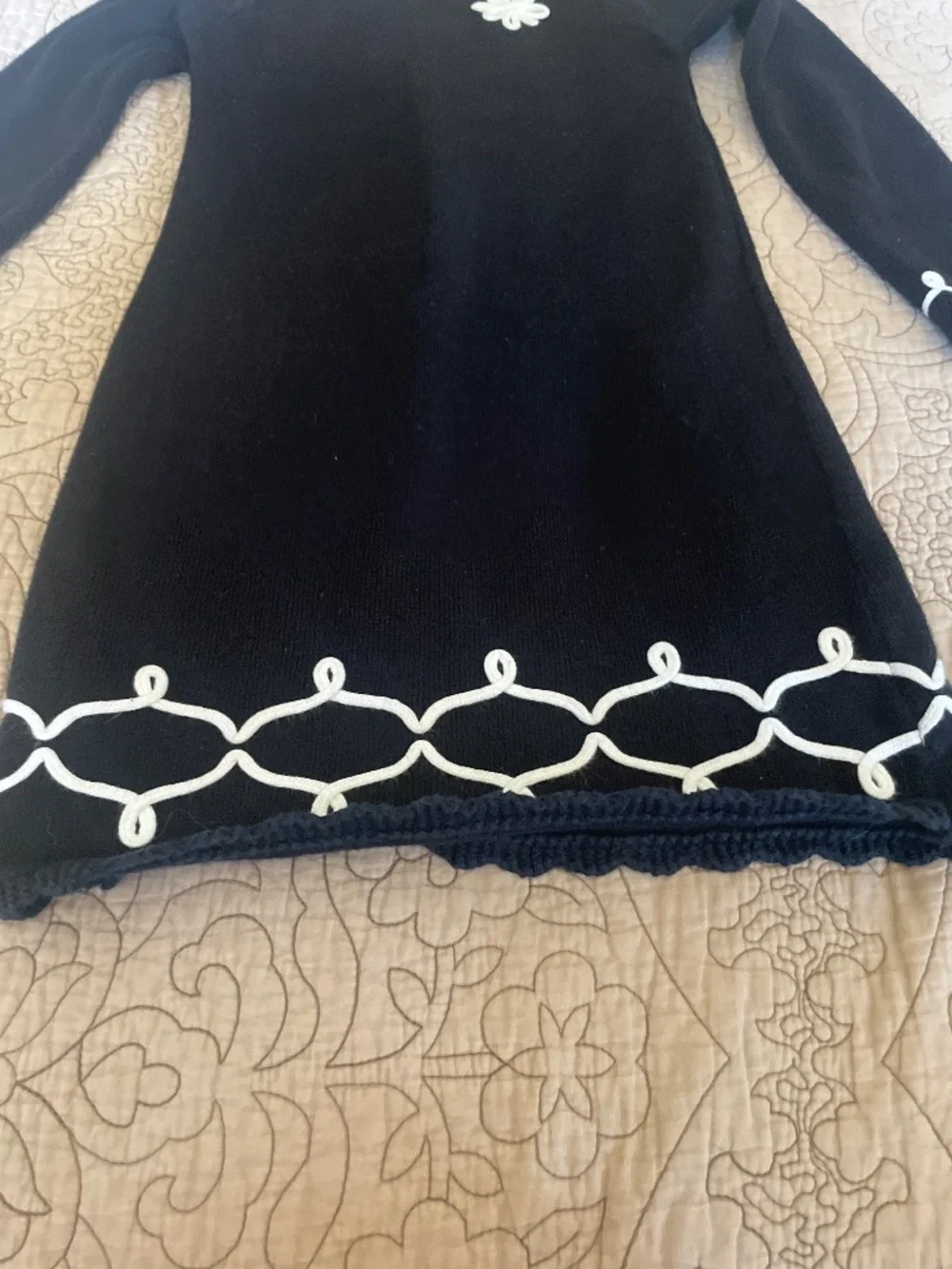Black and white 3t sweater dress